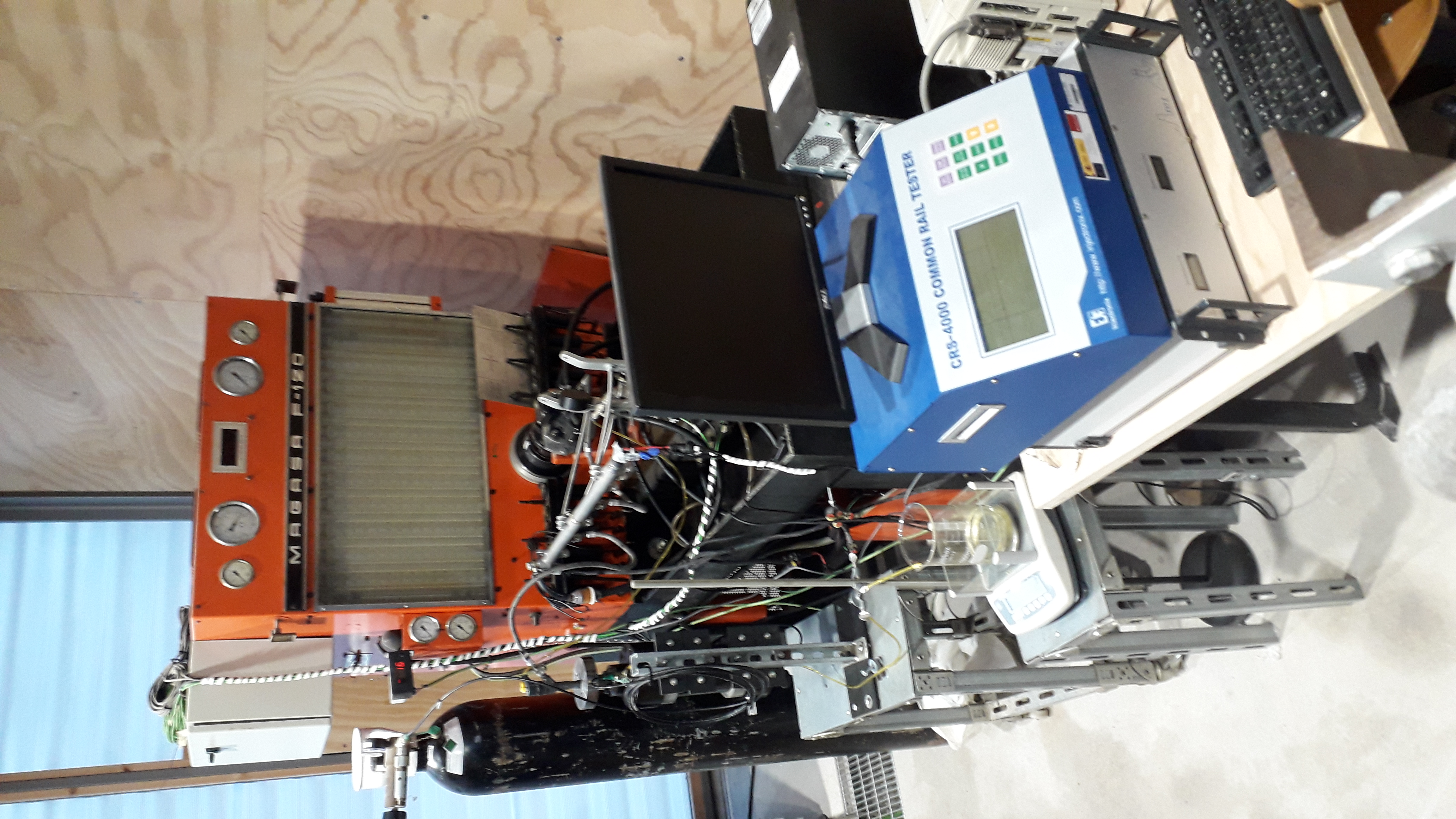 Fuel injection systems test bench